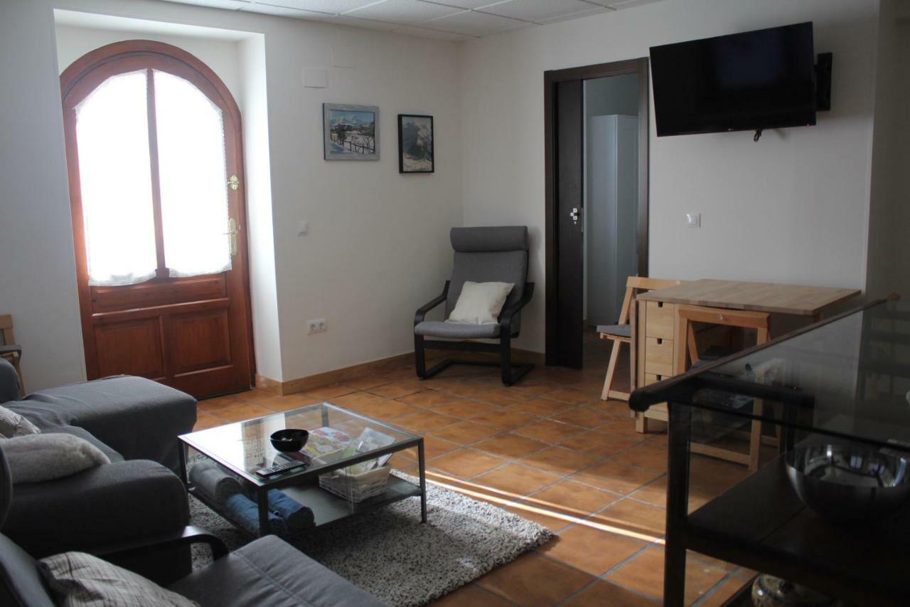 Apartamento Con Jardin Casa Mendiluce El Pueyo de Jaca Buitenkant foto